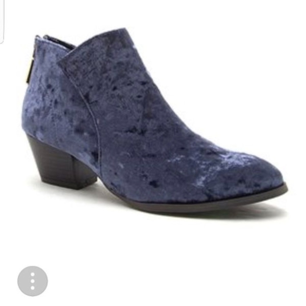 💙Velvet booties✨